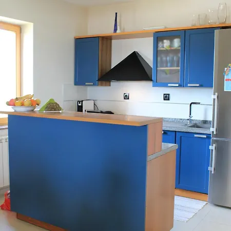 Cozy, Spacious Away From Home! Sea View