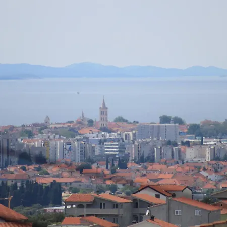 Lägenhet Cozy, Spacious Away From Home! Sea View Zadar