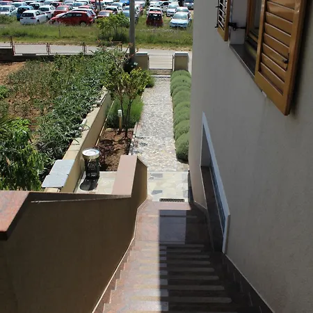Cozy, Spacious Away From Home! Sea View Zadar