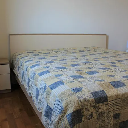 Cozy, Spacious Away From Home! Sea View Lägenhet *