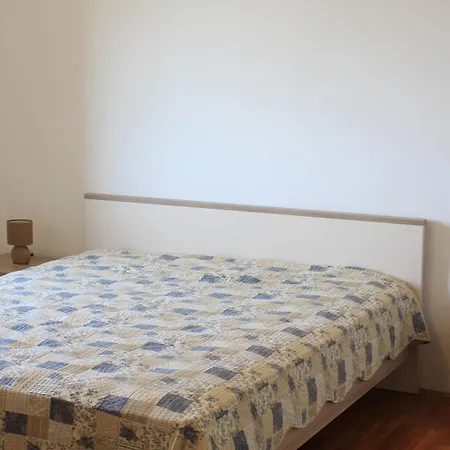 Lägenhet Cozy, Spacious Away From Home! Sea View Zadar