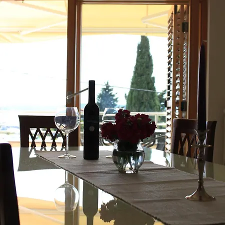 Lägenhet Cozy, Spacious Away From Home! Sea View Zadar
